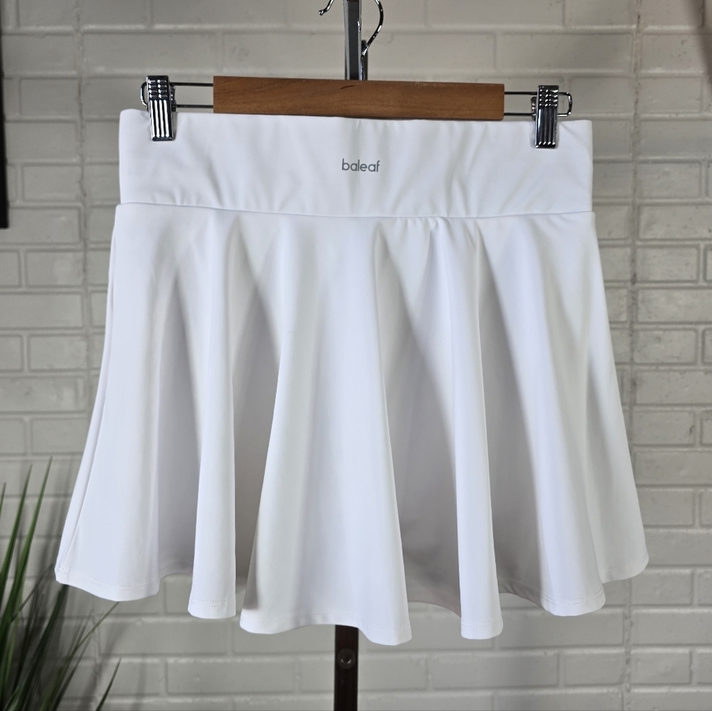 Baleaf White Mini Pleated Athletic Tennis Skort Size Medium - Picture 5 of 11